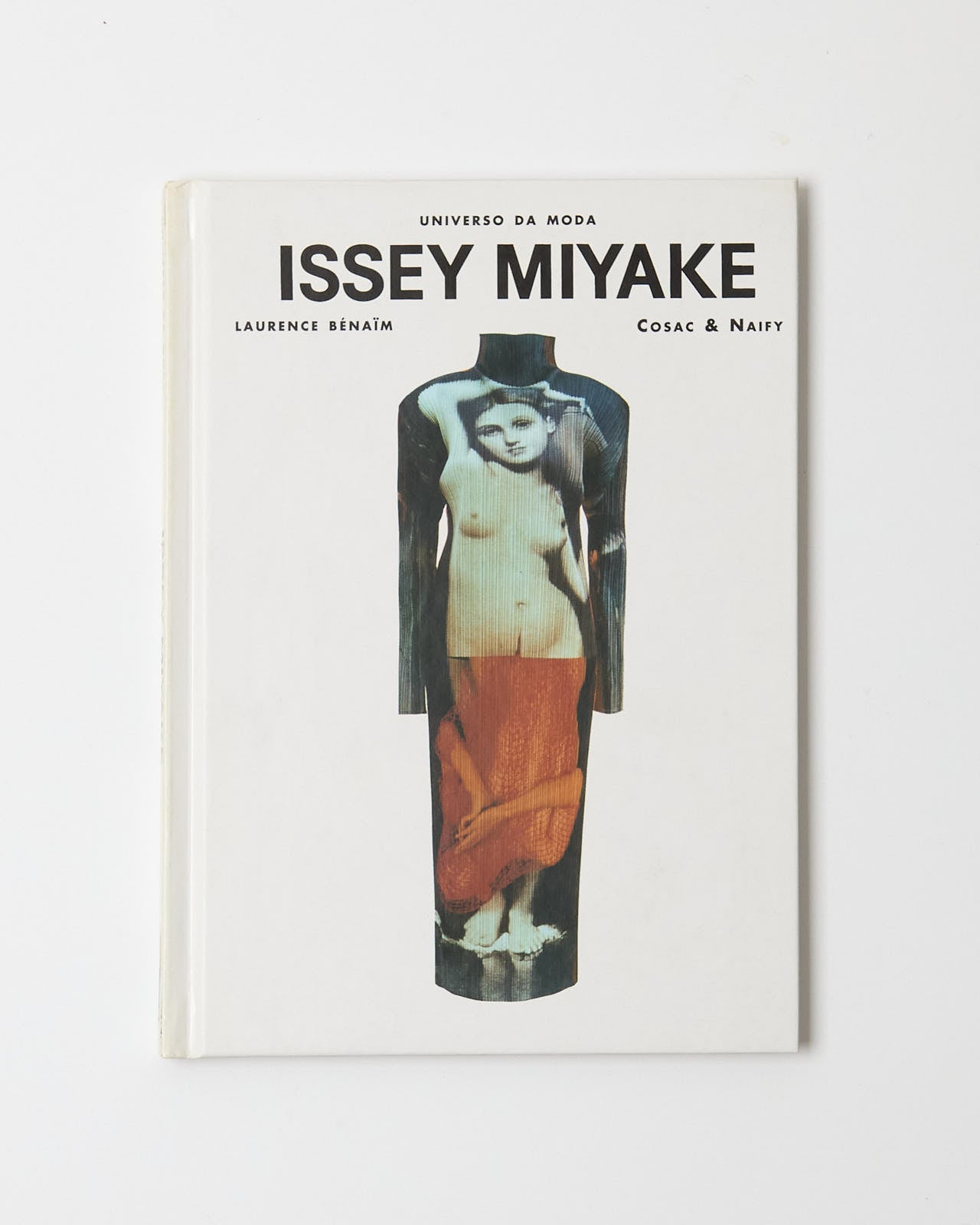 ISSEY MIYAKE - UNIVERSO DA MODA